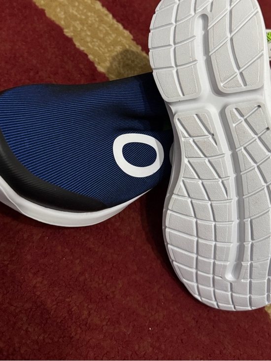 OOFOS Slip-On Shoes in Navy /White & Lime Insole Casual Comfort Sz-9.5M NWT
